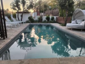 פרויקט קומפס  בסלעית: בריכת חלומות במגרש צר